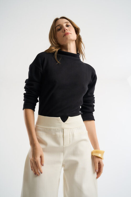 Blusa Alma - Tricô Básico e Clássico - Preto
